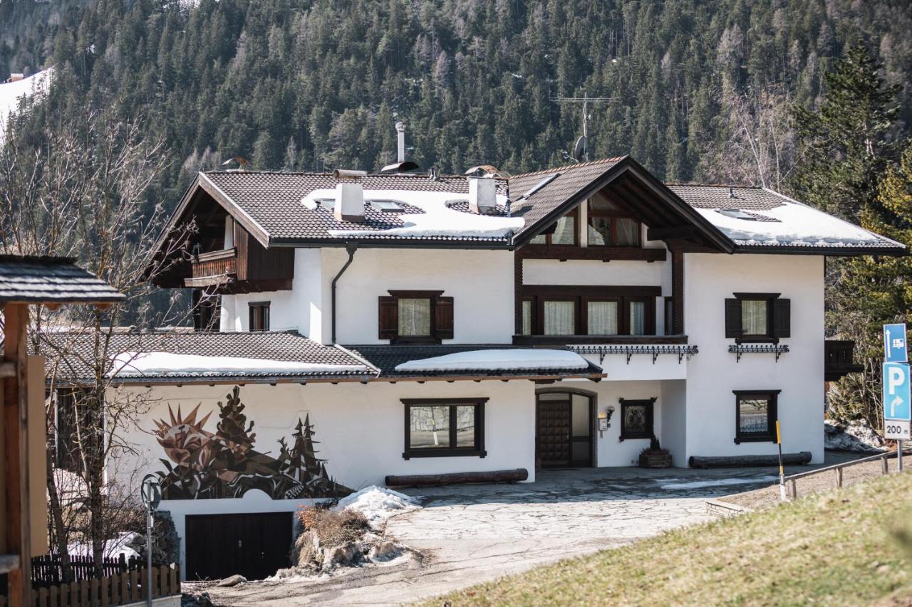 Kronplatz Lodge Dolomites San Vigilio Di Marebbe Exterior photo